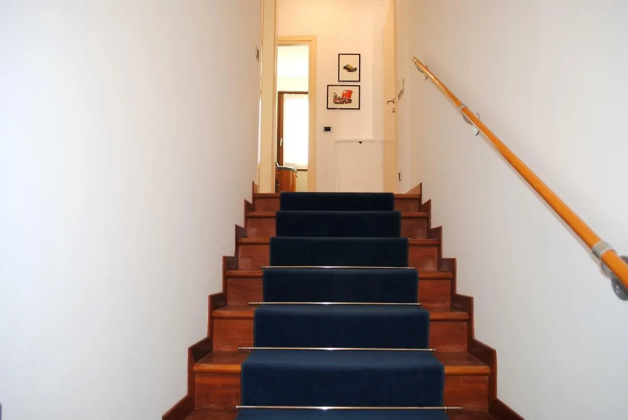 Bnbook - Residenza Naggi Casorate Sempione 0*,  Italy
