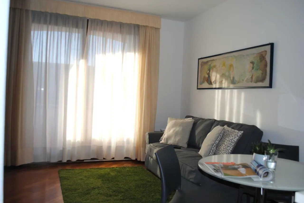 Bnbook - Residenza Naggi Casorate Sempione 0*,